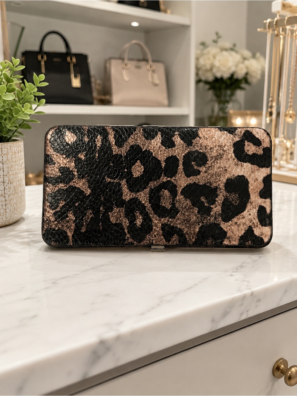 NWT Style & Co Leopard Hard Frame Clutch Wallet Macy’s Exclusive